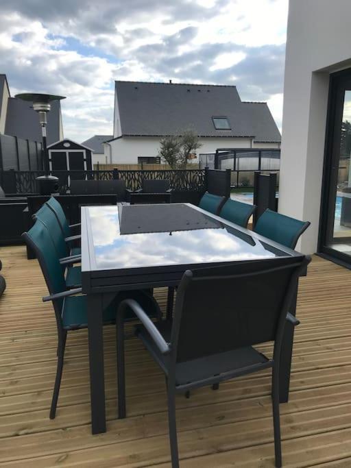 Maison 10 Pers En Bord De Mer Avec Piscine Chauffee Toute L'Annee, Spa Et Hamman Surzur Exteriér fotografie